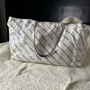 2 for 35:Victoria Secret Tote Bag